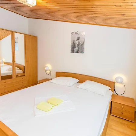 Apartments Jere Proto Primosten Exterior photo